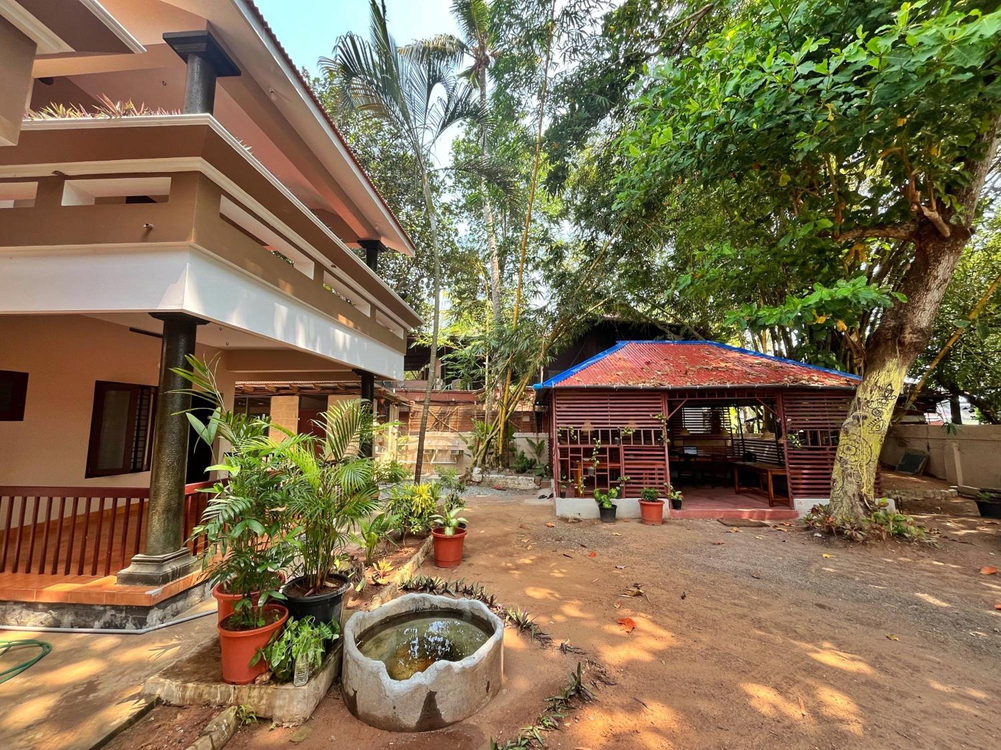 Bava Beach Resort & Retreat Center Varkala Eksteriør bilde